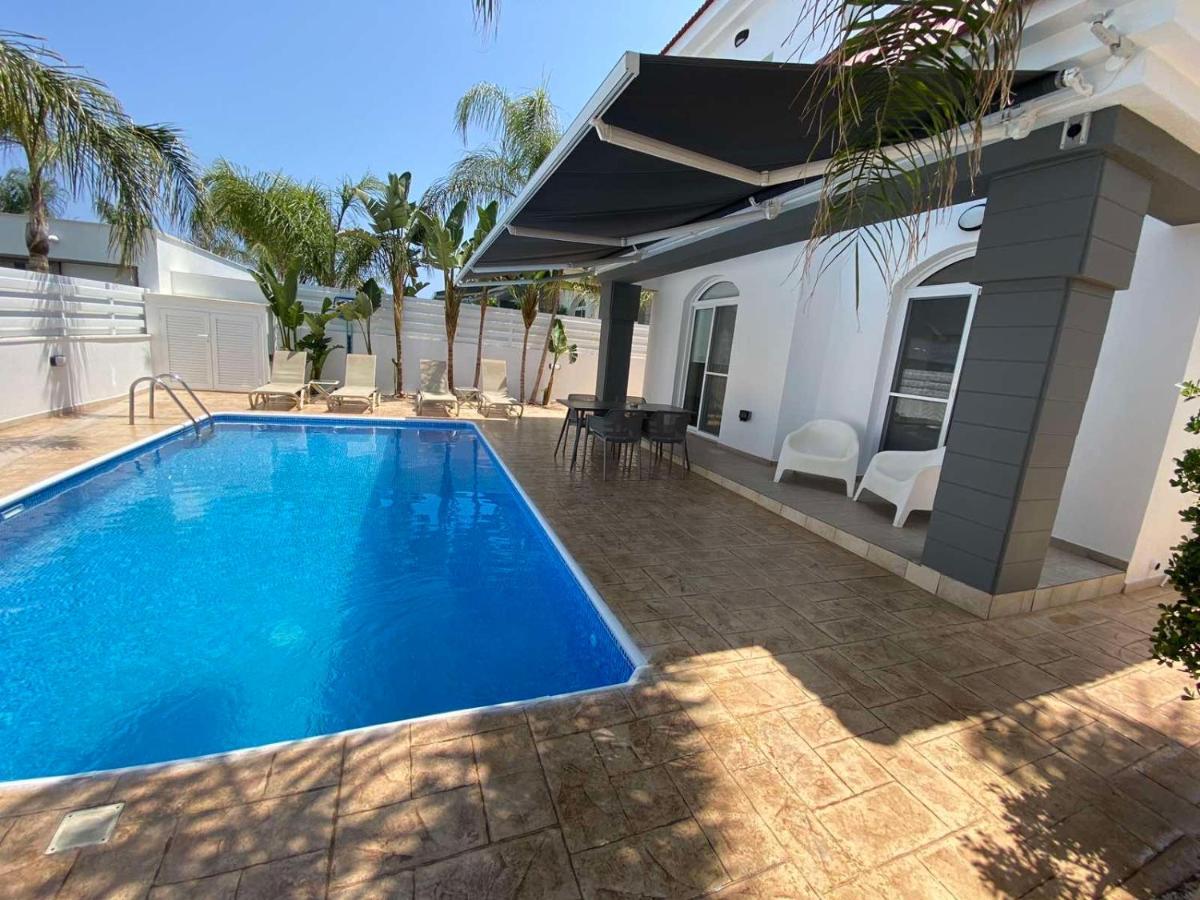 Villa Diana - 200 Meters From Kapparis, Fireman'S Beach Paralimni Luaran gambar